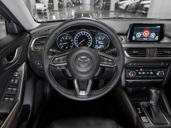 Mazda 6 III (GJ) Рестайлинг с пробегом 2017 года, цена 2 420 000 рублей, 95000 км, седан, Автокод Объявления