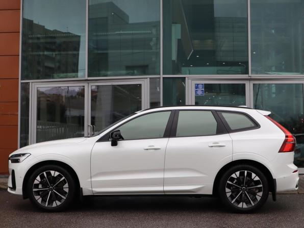 Volvo XC60 II Рестайлинг 2 с пробегом 2025 года, цена 7 250 000 рублей, 6959 км, внедорожник, Автокод Объявления