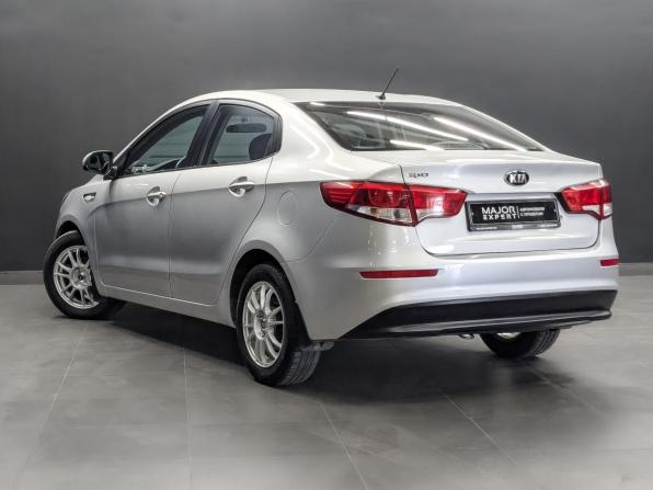 Kia Rio III Рестайлинг с пробегом 2015 года, цена 955 000 рублей, 105216 км, седан, Автокод Объявления