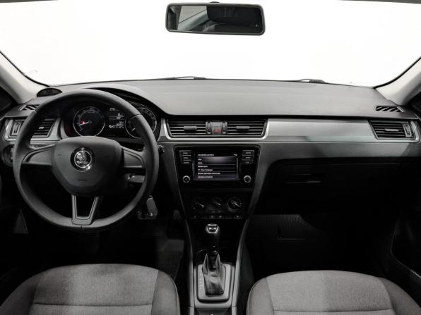 Skoda Rapid I Рестайлинг с пробегом 2019 года, цена 1 550 000 рублей, 43131 км, лифтбек, Автокод Объявления