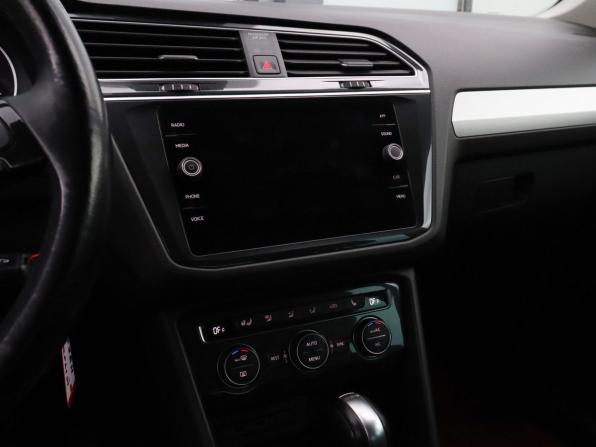 Volkswagen Tiguan II с пробегом 2019 года, цена 2 399 000 рублей, 85625 км, внедорожник, Автокод Объявления