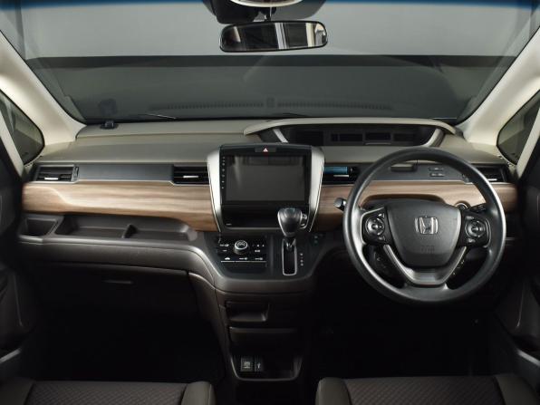 Honda Freed II Рестайлинг с пробегом 2020 года, цена 1 599 995 рублей, 109930 км, компактвэн, Автокод Объявления