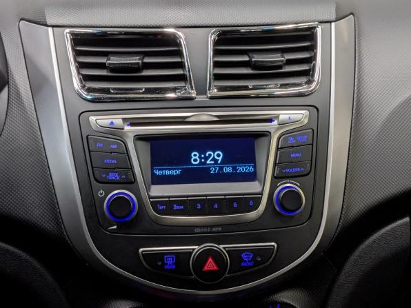 Hyundai Solaris I Рестайлинг с пробегом 2015 года, цена 1 140 000 рублей, 89682 км, седан, Автокод Объявления