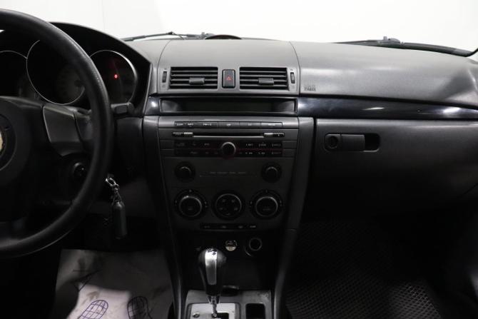 Mazda 3 I (BK) Рестайлинг с пробегом 2006 года, цена 440 000 рублей, 241542 км, седан, Автокод Объявления