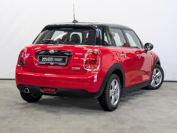 Mini Hatch III (F55/F56) Рестайлинг с пробегом 2019 года, цена 1 850 000 рублей, 107800 км, хэтчбек, Автокод Объявления