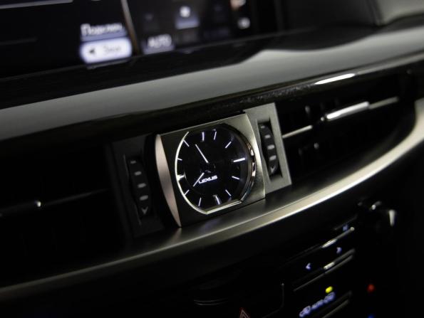 Lexus LX III Рестайлинг 2 с пробегом 2016 года, цена 5 999 000 рублей, 171742 км, внедорожник, Автокод Объявления