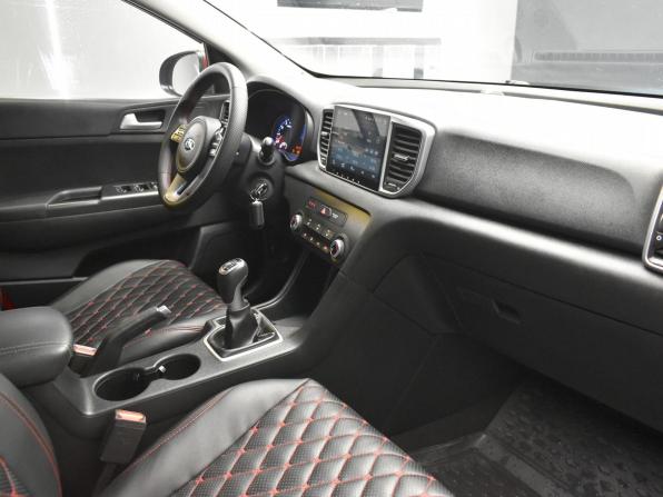 Kia Sportage IV Рестайлинг с пробегом 2019 года, цена 1 660 000 рублей, 89000 км, внедорожник, Автокод Объявления