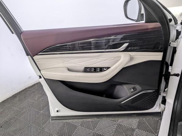 Geely Monjaro I с пробегом 2023 года, цена 3 460 000 рублей, 26928 км, внедорожник, Автокод Объявления