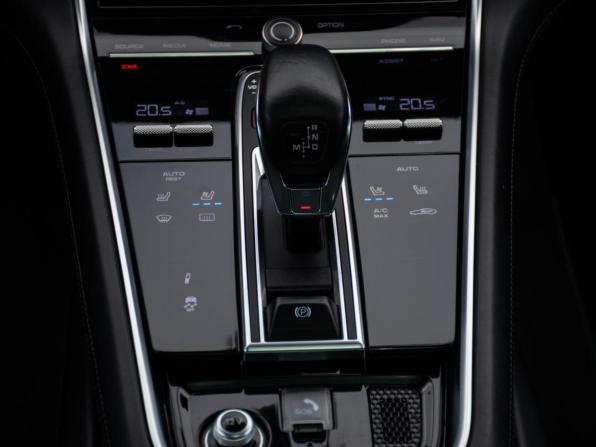 Porsche Panamera II с пробегом 2017 года, цена 5 931 325 рублей, 158571 км, лифтбек, Автокод Объявления