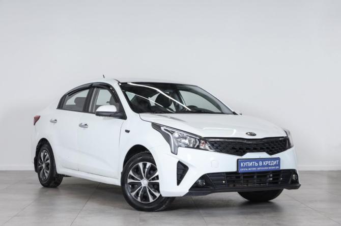 Kia Rio IV Рестайлинг с пробегом 2020 года, цена 849 000 рублей, 268000 км, седан, Автокод Объявления