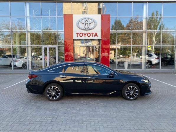 Toyota Avalon V с пробегом 2022 года, цена 3 599 000 рублей, 111118 км, седан, Автокод Объявления