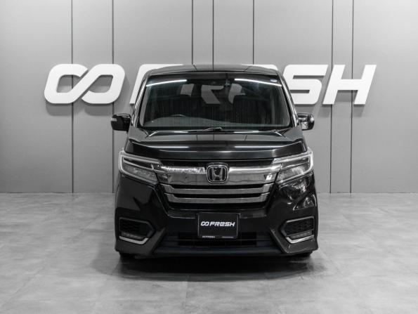 Honda Stepwgn V Рестайлинг с пробегом 2018 года, цена 2 100 000 рублей, 133691 км, минивэн, Автокод Объявления