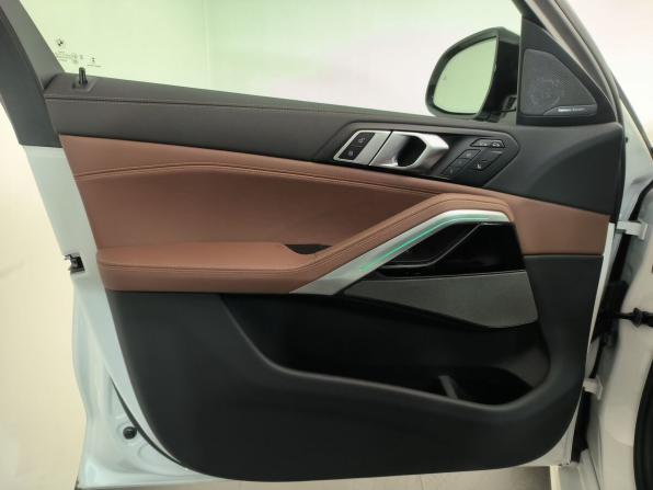 BMW X6 III (G06) Рестайлинг с пробегом 2025 года, цена 15 650 000 рублей, 5940 км, внедорожник, Автокод Объявления