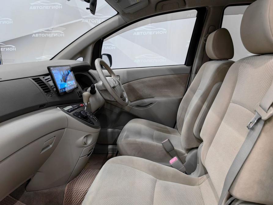Toyota ISis I Рестайлинг Новосибирск  - изображение 14