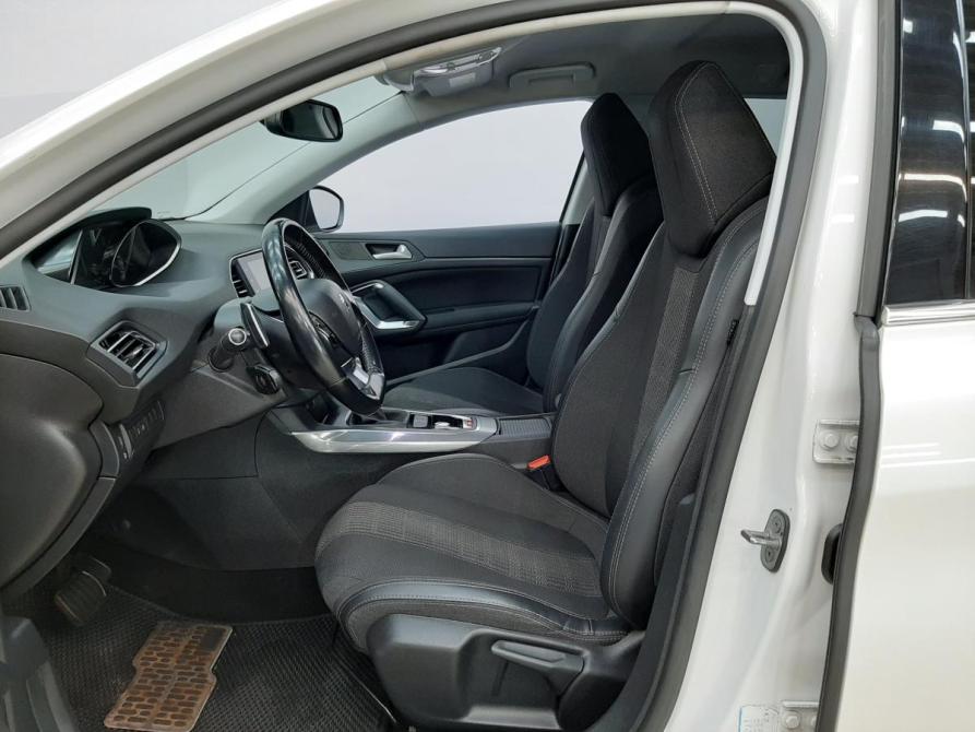 Peugeot 308 II Рестайлинг Москва  - изображение 9