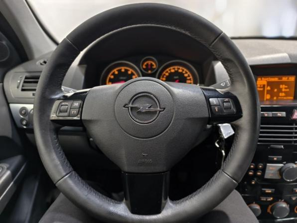 Opel Astra H Рестайлинг с пробегом 2011 года, цена 595 000 рублей, 143084 км, хэтчбек, Автокод Объявления