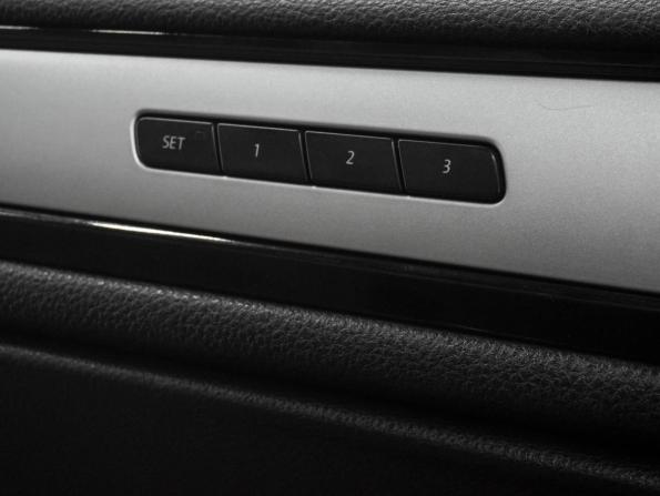 Volkswagen Touareg II с пробегом 2011 года, цена 1 595 000 рублей, 271557 км, внедорожник, Автокод Объявления