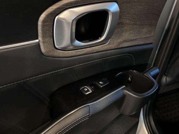 Kia Sorento IV с пробегом 2022 года, цена 3 600 000 рублей, 130861 км, внедорожник, Автокод Объявления