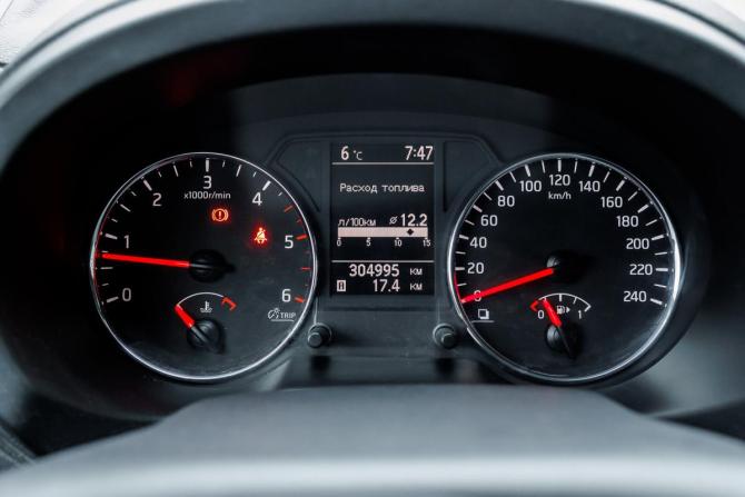 Nissan X-Trail II Рестайлинг с пробегом 2012 года, цена 1 010 000 рублей, 304995 км, внедорожник, Автокод Объявления