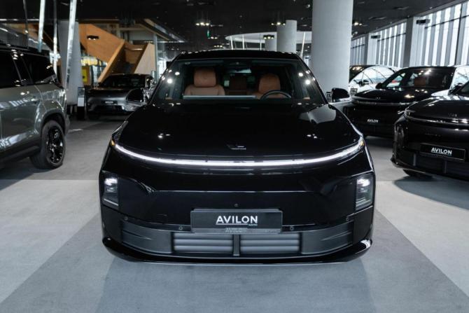 Новый Li Auto (Lixiang) L6 2025 года, цена 8 422 440 рублей, внедорожник, Автокод Объявления