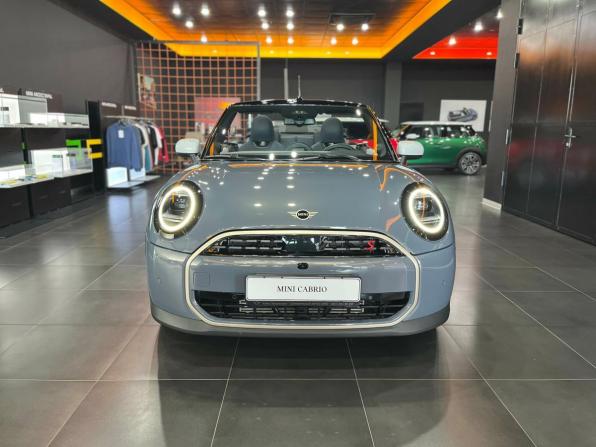 Mini Cabrio IV с пробегом 2025 года, цена 6 790 000 рублей, 756 км, кабриолет, Автокод Объявления