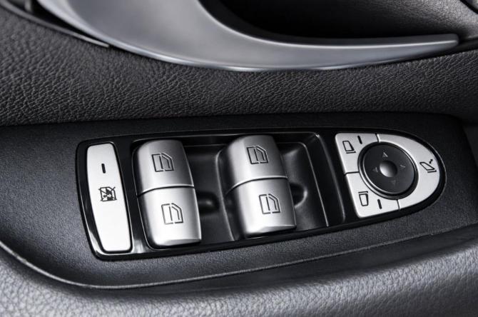 Mercedes-Benz E-Класс V (W213 S213 C238) с пробегом 2018 года, цена 2 749 000 рублей, 160000 км, седан, Автокод Объявления