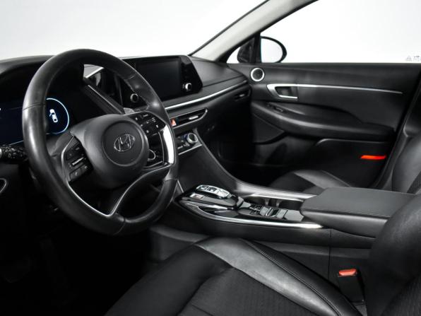 Hyundai Sonata VIII (DN8) с пробегом 2019 года, цена 2 300 000 рублей, 100979 км, седан, Автокод Объявления
