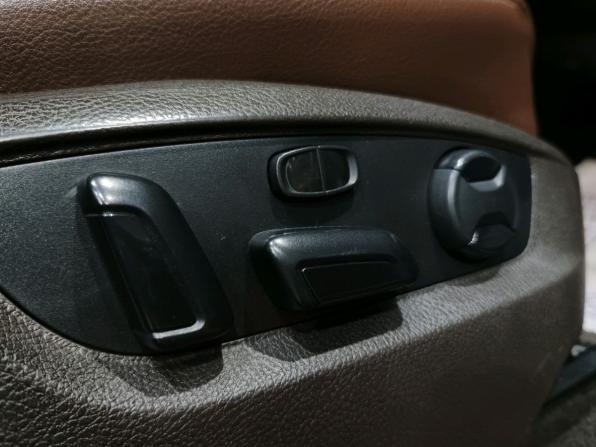 Volkswagen Touareg II с пробегом 2011 года, цена 1 690 000 рублей, 258910 км, внедорожник, Автокод Объявления