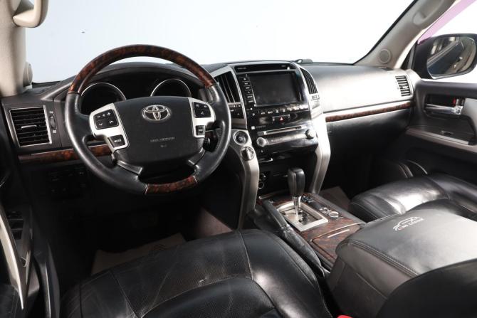 Toyota Land Cruiser 200 Series Рестайлинг 1 с пробегом 2013 года, цена 4 199 000 рублей, 229189 км, внедорожник, Автокод Объявления