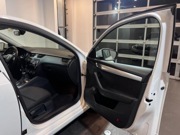 Skoda Octavia III (A7) Рестайлинг с пробегом 2019 года, цена 1 610 000 рублей, 111019 км, лифтбек, Автокод Объявления