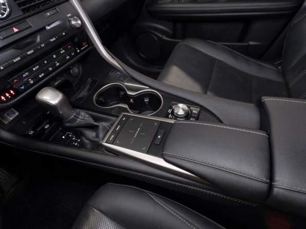 Lexus RX IV Рестайлинг с пробегом 2021 года, цена 4 950 000 рублей, 97372 км, внедорожник, Автокод Объявления