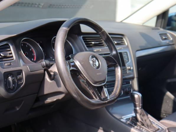 Volkswagen Golf VII с пробегом 2013 года, цена 900 000 рублей, 235389 км, хэтчбек, Автокод Объявления