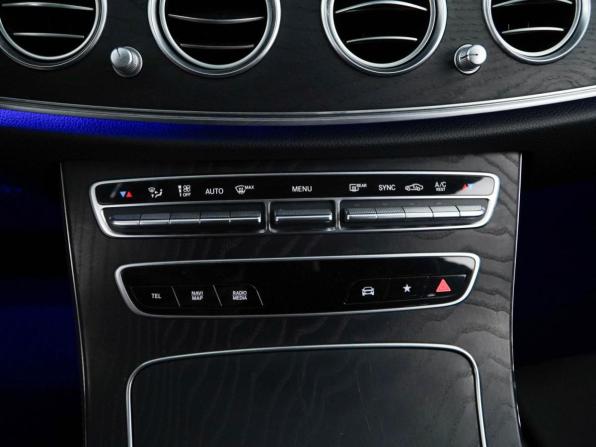Mercedes-Benz E-Класс V (W213 S213 C238) Рестайлинг с пробегом 2020 года, цена 3 547 444 рубля, 148913 км, седан, Автокод Объявления