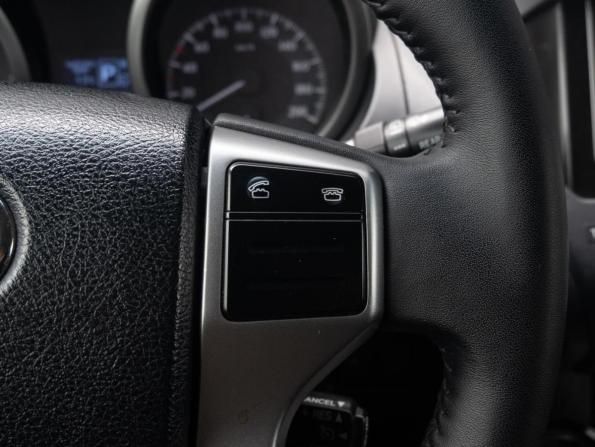 Toyota Land Cruiser Prado 150 Series Рестайлинг 1 с пробегом 2015 года, цена 4 050 000 рублей, 102947 км, внедорожник, Автокод Объявления
