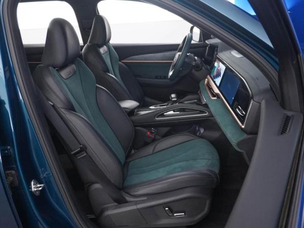 Geely Monjaro I с пробегом 2023 года, цена 3 149 650 рублей, 40904 км, внедорожник, Автокод Объявления
