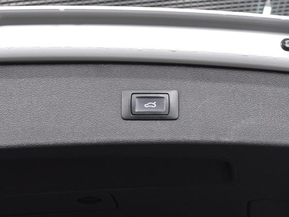 Audi Q5 I (8R) Рестайлинг с пробегом 2012 года, цена 1 999 995 рублей, 159300 км, внедорожник, Автокод Объявления