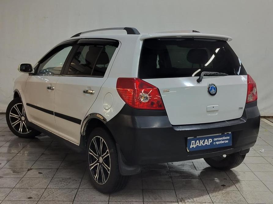 Geely MK Cross I Санкт-Петербург  - изображение 6