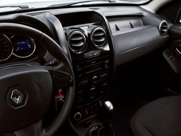 Renault Duster I Рестайлинг с пробегом 2018 года, цена 1 407 000 рублей, 107493 км, внедорожник, Автокод Объявления