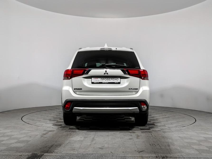 Mitsubishi Outlander III Рестайлинг 2 Санкт-Петербург  - изображение 6