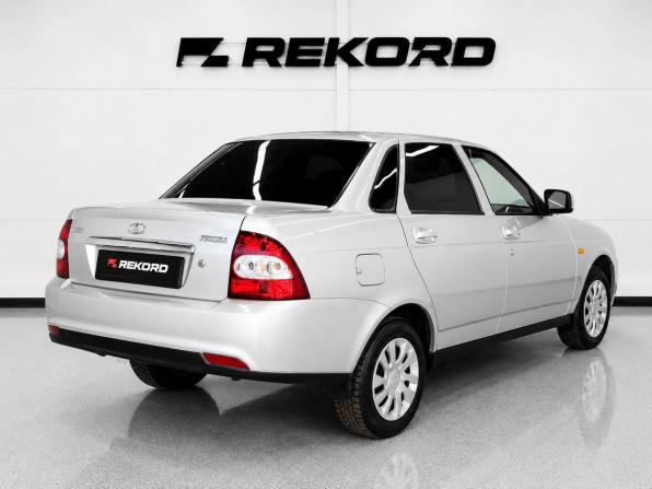 Lada (ВАЗ) Priora I с пробегом 2009 года, цена 379 000 рублей, 230000 км, седан, Автокод Объявления