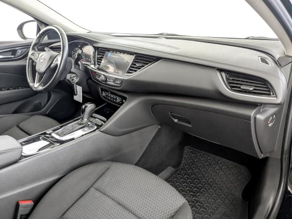 Opel Insignia II Рестайлинг с пробегом 2021 года, цена 1 890 000 рублей, 113346 км, лифтбек, Автокод Объявления