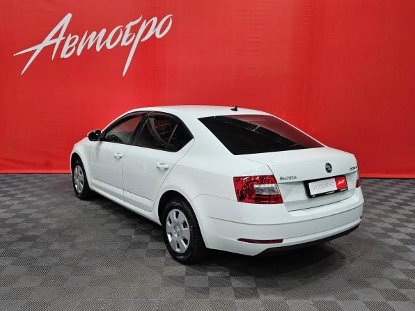 Skoda Octavia III (A7) Рестайлинг с пробегом 2019 года, цена 1 485 000 рублей, 144361 км, лифтбек, Автокод Объявления