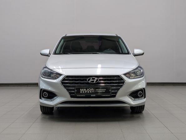 Hyundai Solaris II с пробегом 2019 года, цена 1 340 000 рублей, 130757 км, седан, Автокод Объявления
