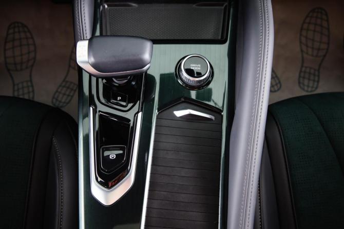 Geely Monjaro I с пробегом 2024 года, цена 4 059 000 рублей, 29800 км, внедорожник, Автокод Объявления