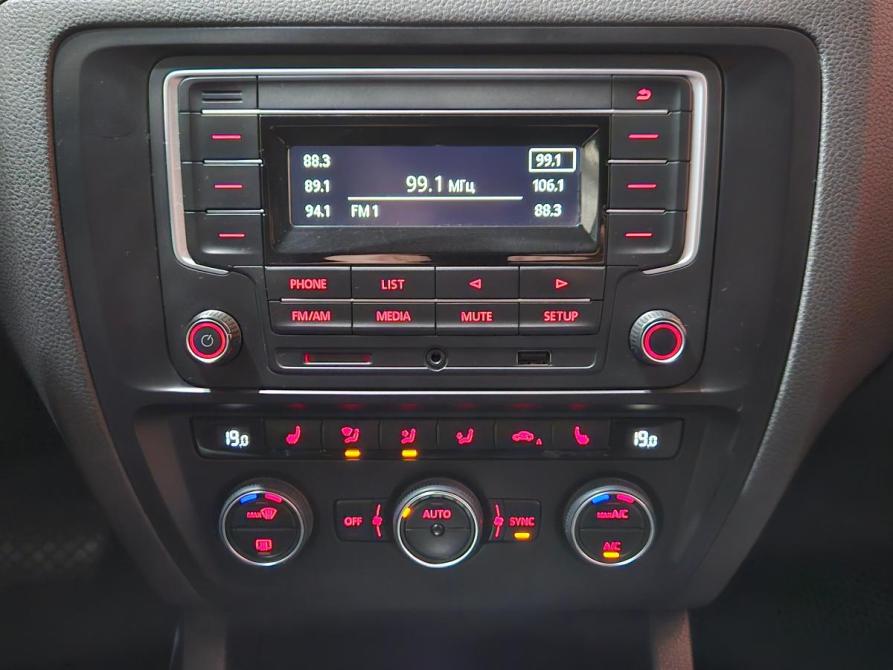 Volkswagen Jetta VI Рестайлинг Вологда  - изображение 11