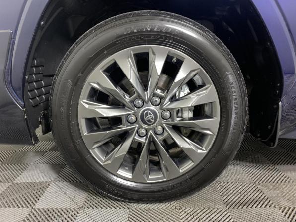 Toyota Land Cruiser 300 Series с пробегом 2021 года, цена 10 500 000 рублей, 44684 км, внедорожник, Автокод Объявления