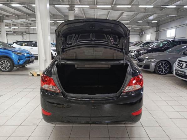 Hyundai Solaris I с пробегом 2014 года, цена 585 000 рублей, 211279 км, седан, Автокод Объявления
