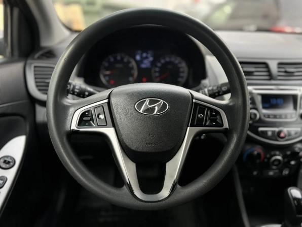 Hyundai Solaris I Рестайлинг с пробегом 2015 года, цена 929 000 рублей, 190240 км, хэтчбек, Автокод Объявления