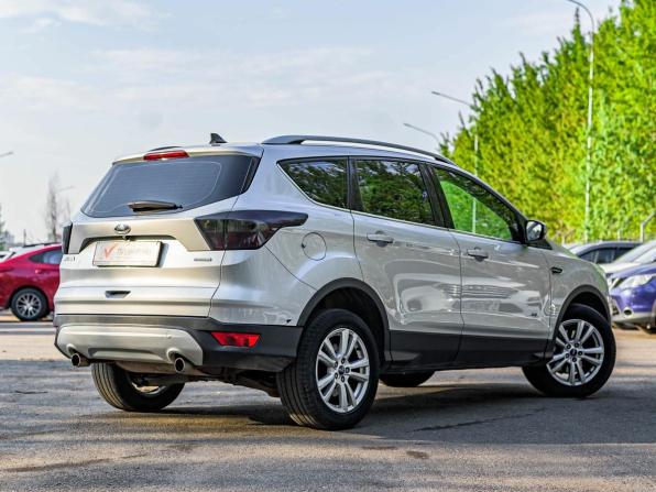 Ford Kuga II Рестайлинг с пробегом 2017 года, цена 1 469 000 рублей, 108460 км, внедорожник, Автокод Объявления