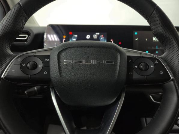 BAIC U5 Plus с пробегом 2023 года, цена 1 285 000 рублей, 26674 км, седан, Автокод Объявления